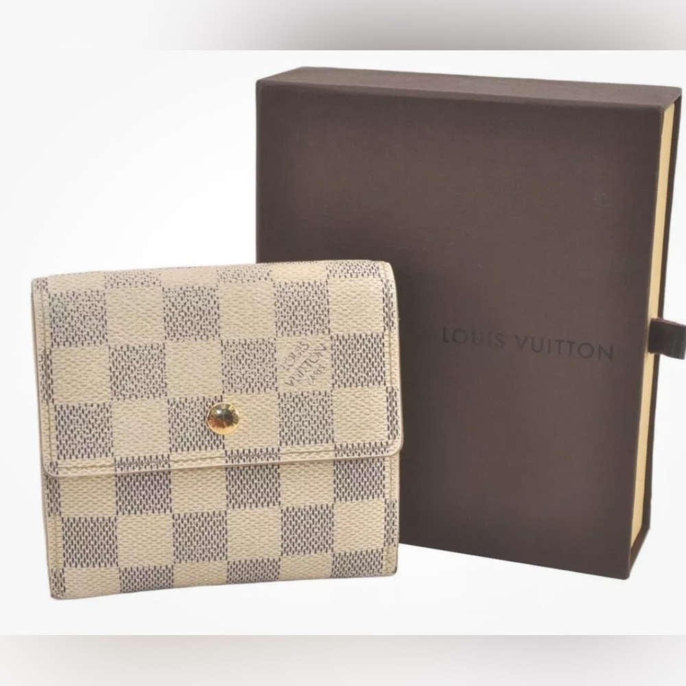 Authentic Louis Vuitton Damier Azur
Portefeuille Elise Wallet
